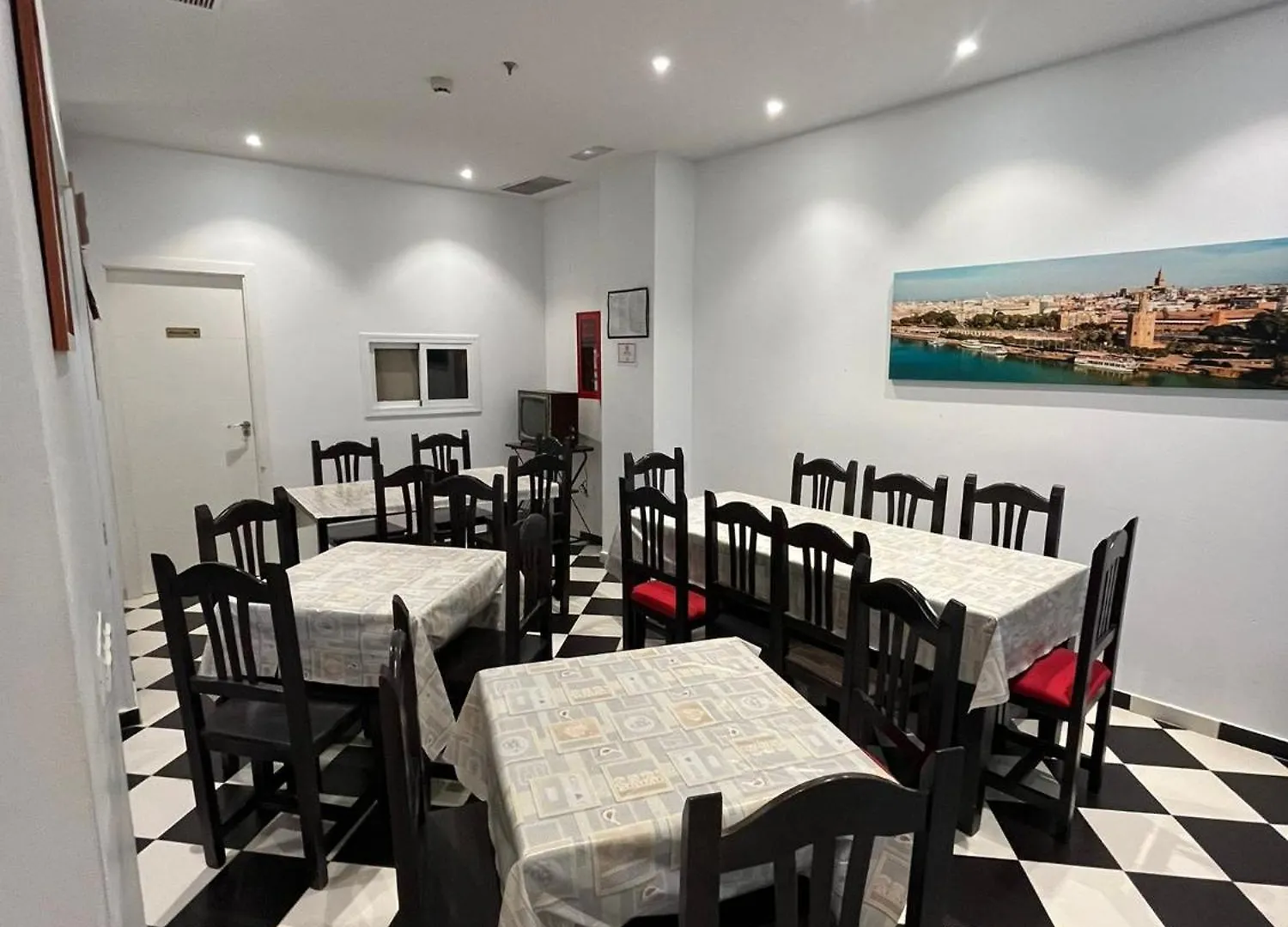 סביליה Hostel A2C (Adults Only) 0*,